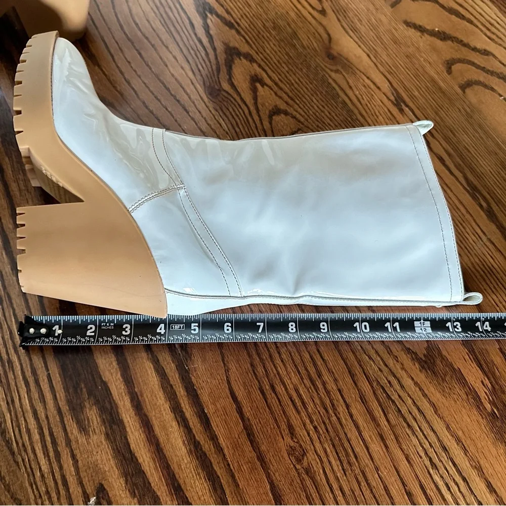 MAISON MARGIELA Patent Leather Boots🌸